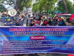 Tiga Tahun Pasca Bencana, Penyintas Huntara Demo Depan Kantor Walikota