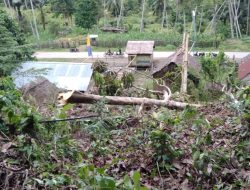 Tanah Longsor Timpa Rumah Warga di Buol