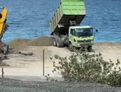 Diduga PT. ARK Lakukan Reklamasi Tanpa Izin di Pantai Watusampu