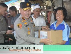 Polri Peduli, Kapolda Agus Berbagi Kasih Dengan Warga