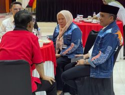 Pasangan Anwar – Reny Hadiri Pencabutan Nomor Urut dengan Jaket Tagline Sulteng Nambaso