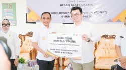 Gubernur Apresiasi Hibah Alat Praktik dari United Tractors untuk SMKN 8 Palu