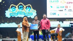 Dedikasi Najib Nadir Perbaiki Pintu Kelas Viral, Berbuah Apresiasi Pemprov Sulteng